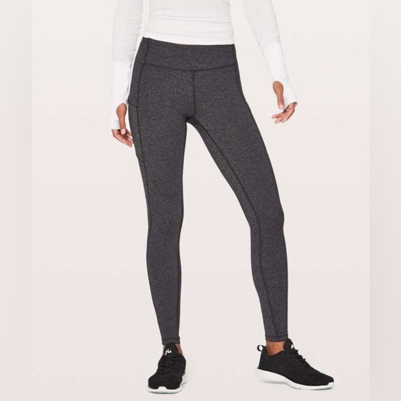 Lululemon Speed Up Tight Heathered Black Size 6 with rip tag and size dot - Picture 1 of 8